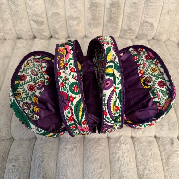 Vera Bradley "Three to Get Ready" triple compartment cosmetic bag - Picture 8 of 9